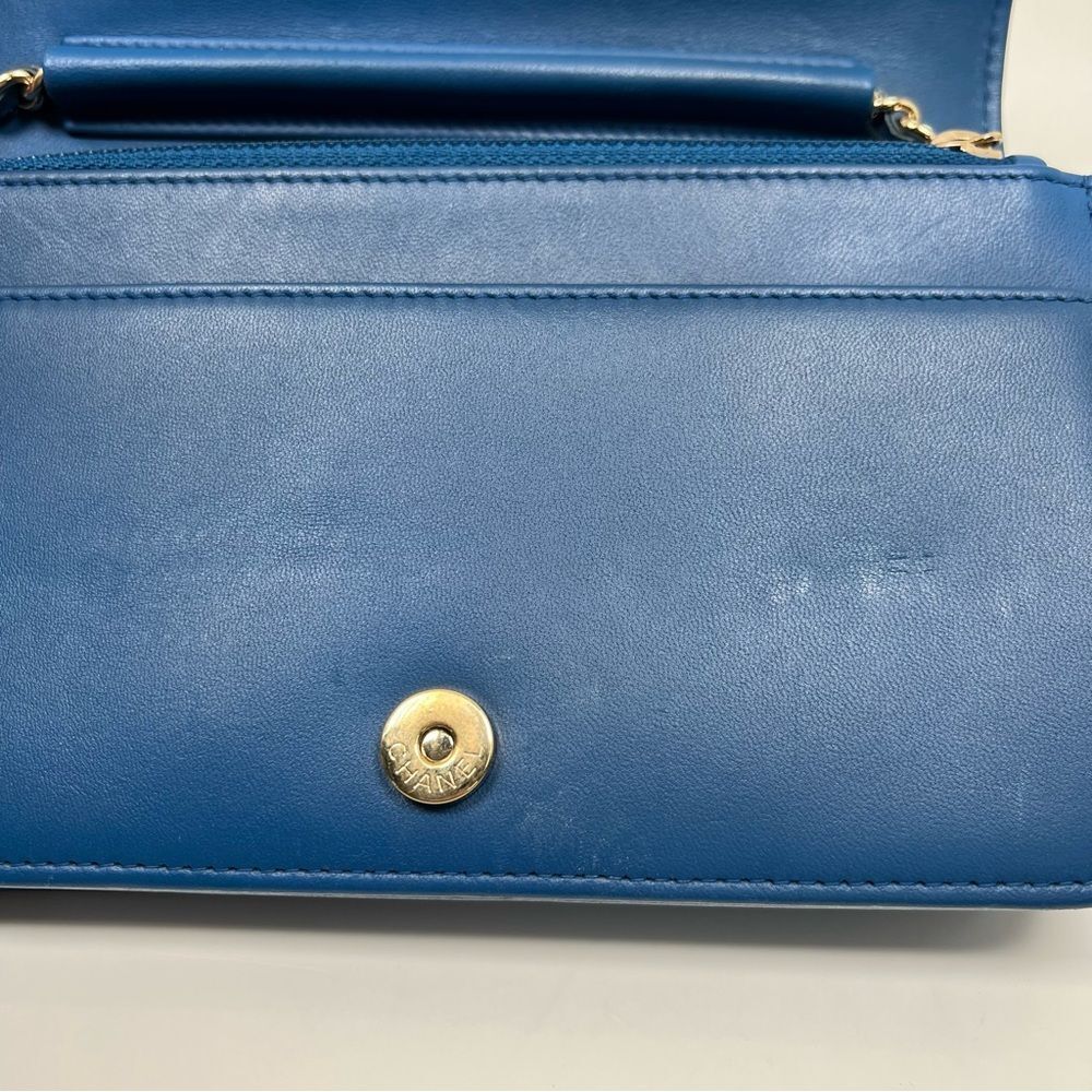 CHANEL Boy Chanel V-Stitched Lambskin Chain Wallet in Blue - Picture 9 of 12